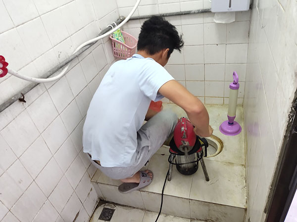 牡丹肥皂掉到马桶里把马桶堵住了怎么办?马桶堵住了怎么办